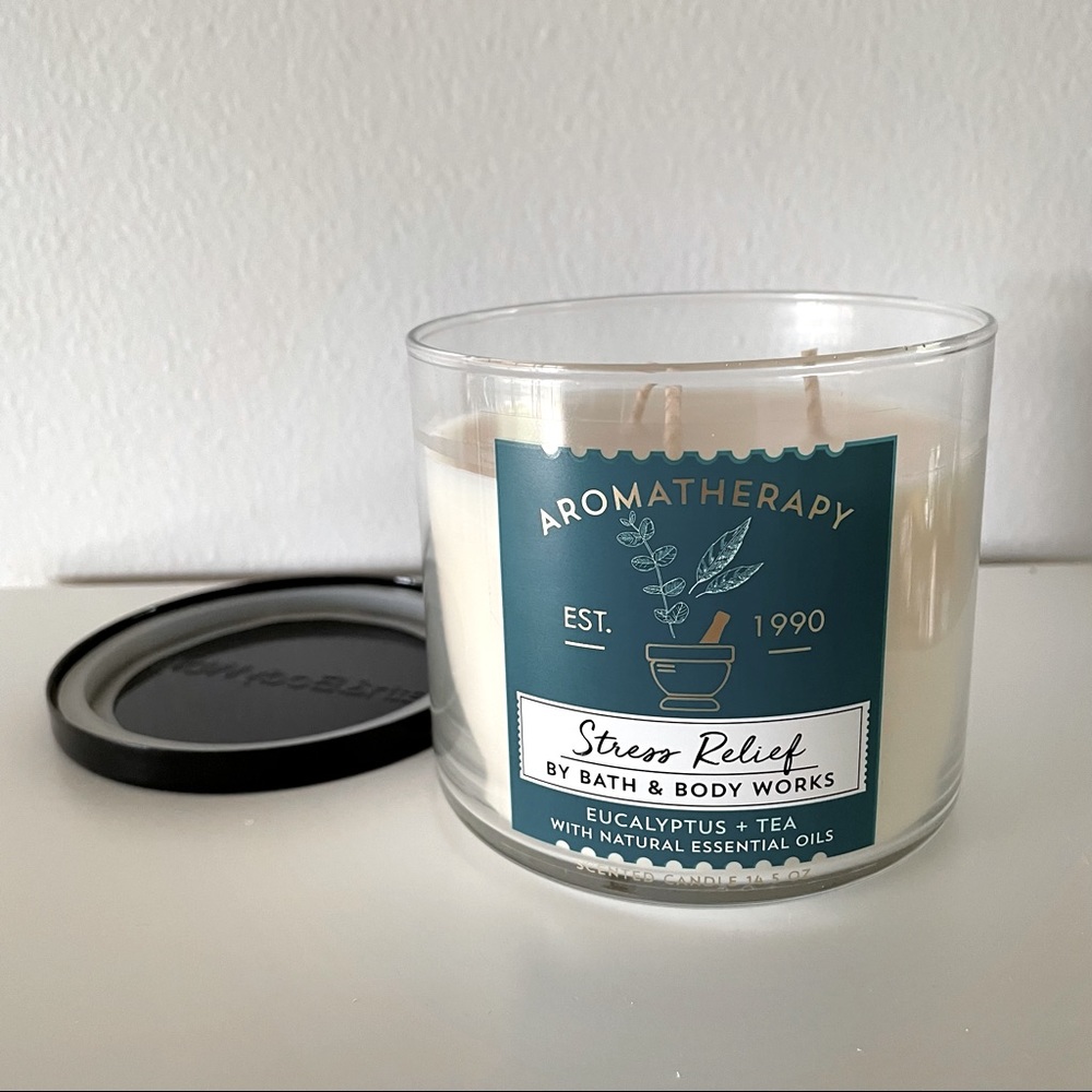 B & BW Aromatherapy Candle